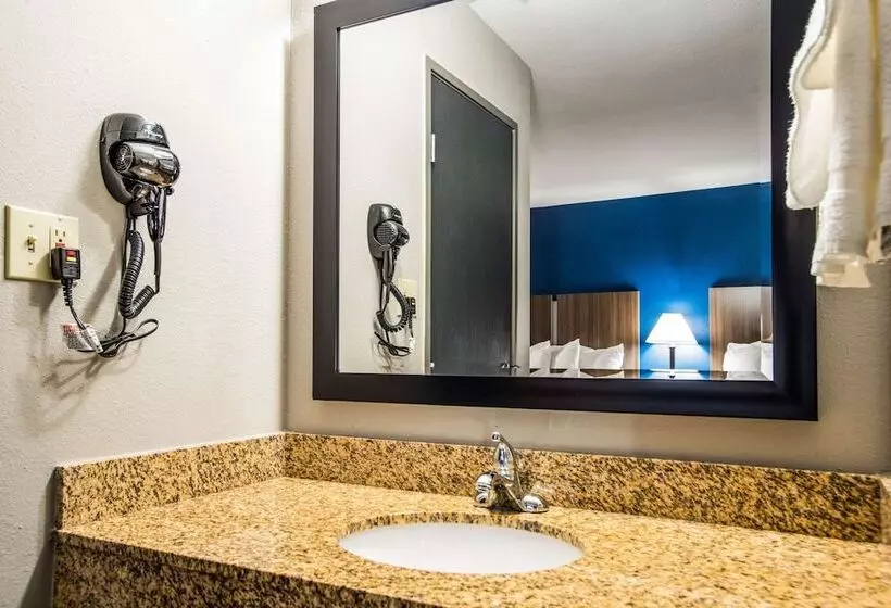 スイート, The Marco Hotel Lake Charles