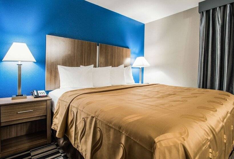 سوییت, The Marco Hotel Lake Charles