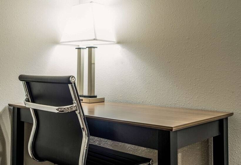 Люкс, The Marco Hotel Lake Charles
