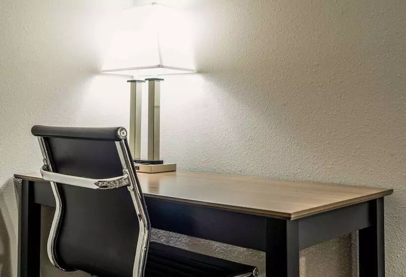 スイート, The Marco Hotel Lake Charles