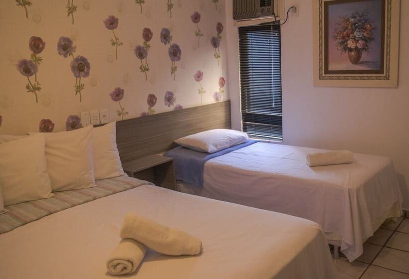 标准三人间, Rolim Palace