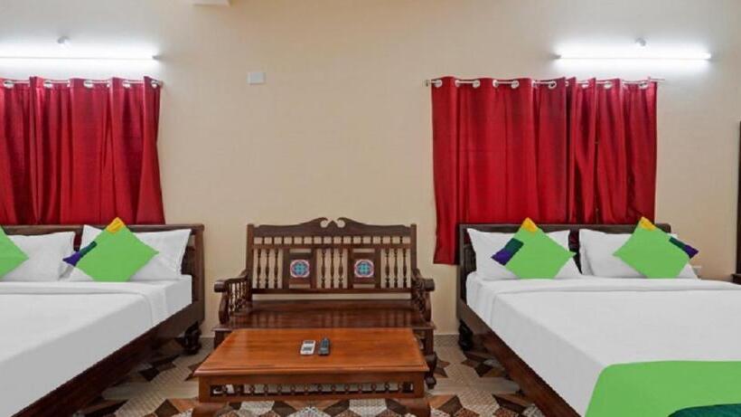 חדר דלוקס, Sri Saveraa Residency