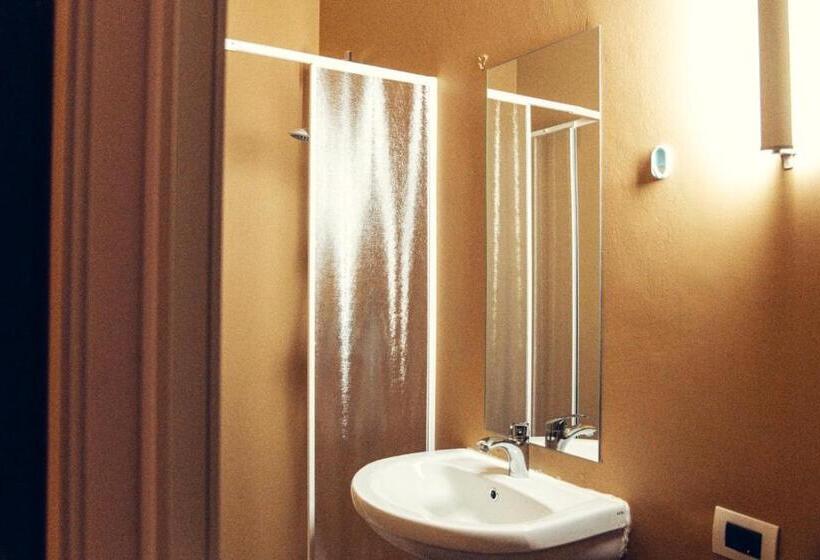 Четырехместный Номер Стандарт, Agri Home Restaurant B&b Villa Ada