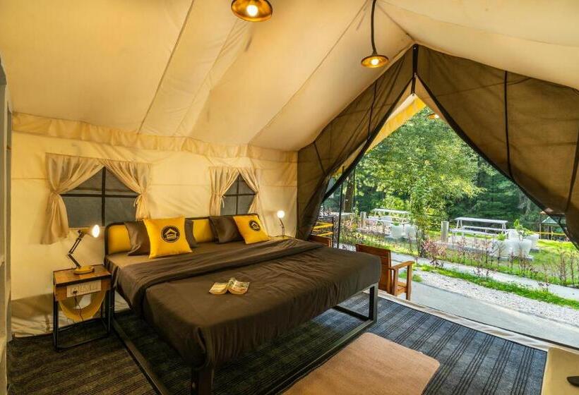 Deluxe Tent, The Hosteller Kasol Riverside