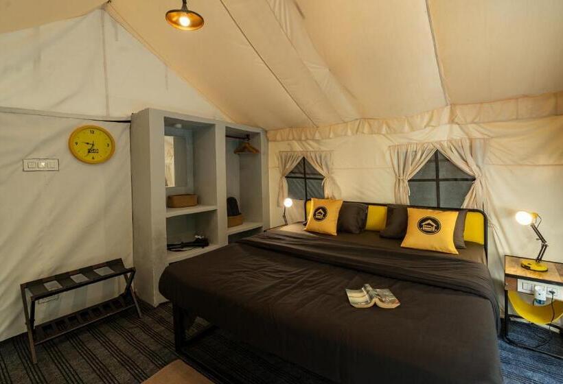 Tenda Deluxe, The Hosteller Kasol Riverside