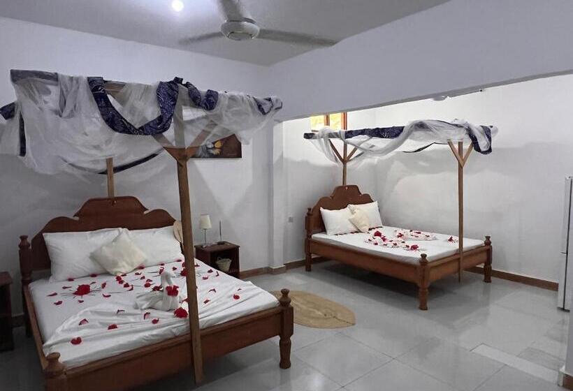 اتاق خانوادگی, Nungwi Beach Front