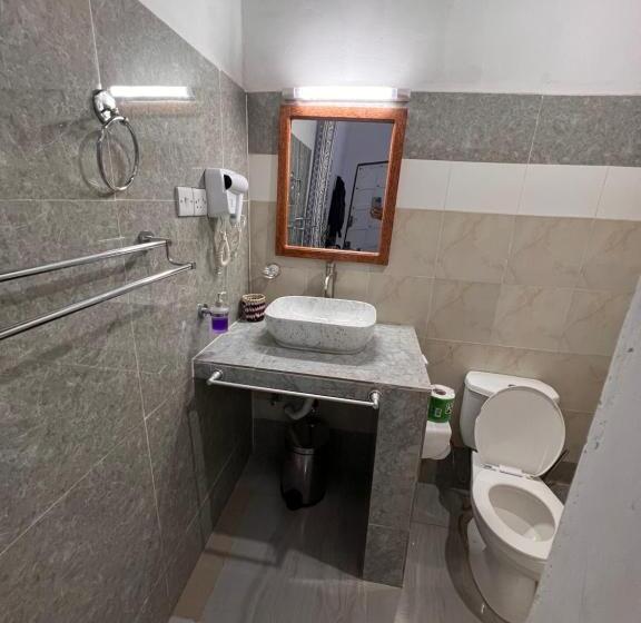 اتاق خانوادگی, Nungwi Beach Front