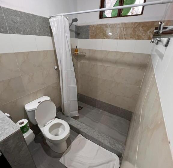 اتاق خانوادگی, Nungwi Beach Front