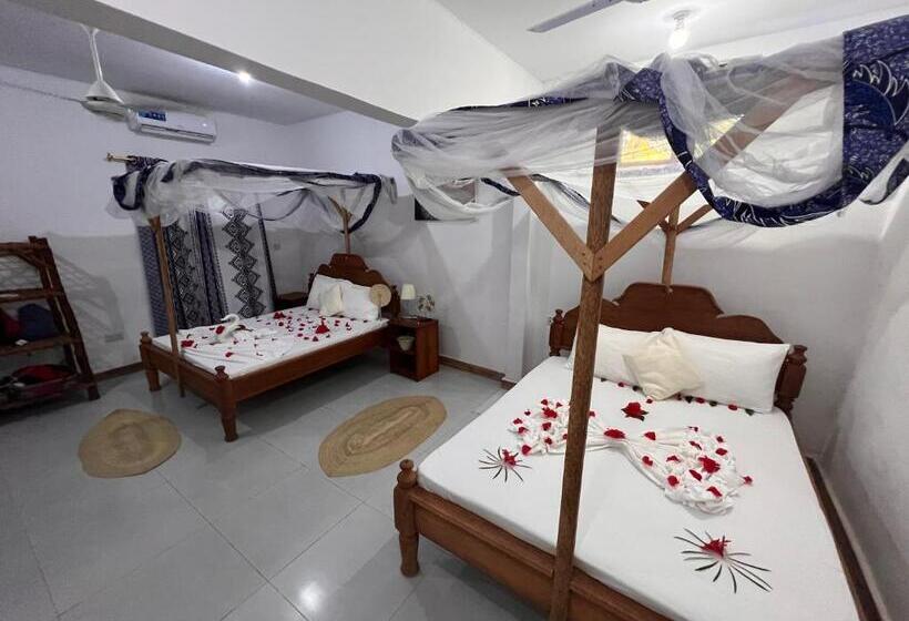 اتاق خانوادگی, Nungwi Beach Front