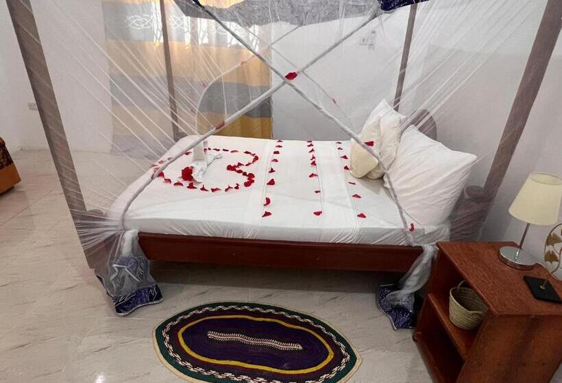 اتاق سه نفره دلوکس با چشمانداز دریا, Nungwi Beach Front