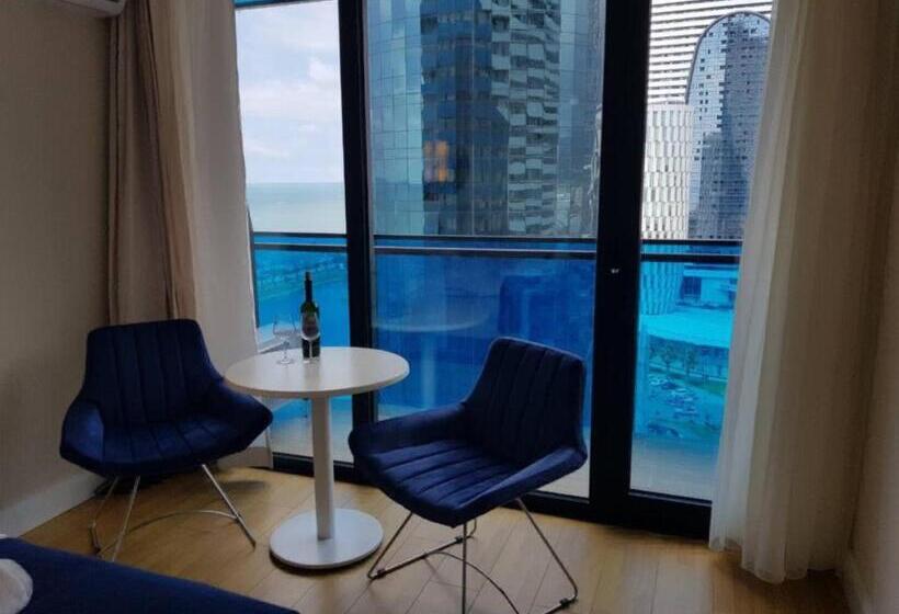 استودیوی استاندارد با چشم‌انداز دریا, Aparthotel Orbi City Batumi