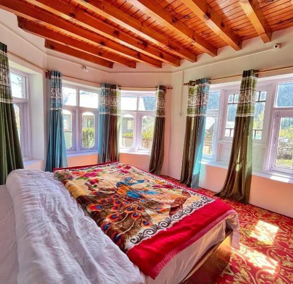 Номер Стандарт Вид на Горы, Kolahoi Heights Guest House