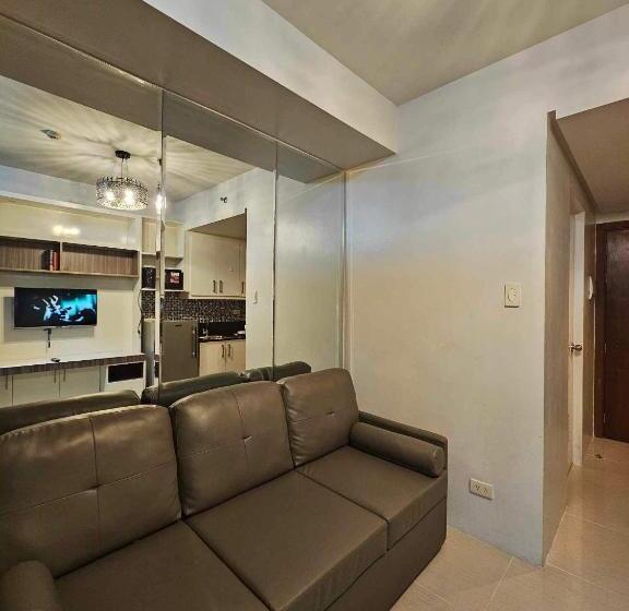 דירת חדר נוף לבריכה, Cozy Staycation At Shell Residences