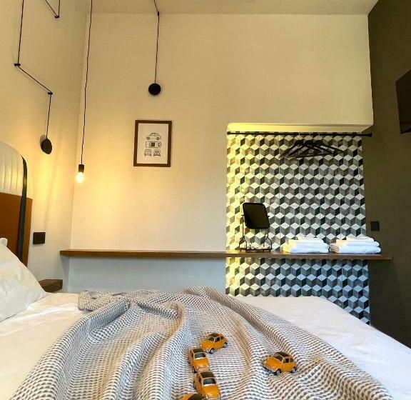 חדר סטנדרט לשלושה, Iknos Accommodation