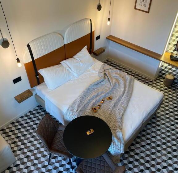 חדר סטנדרט לשלושה, Iknos Accommodation