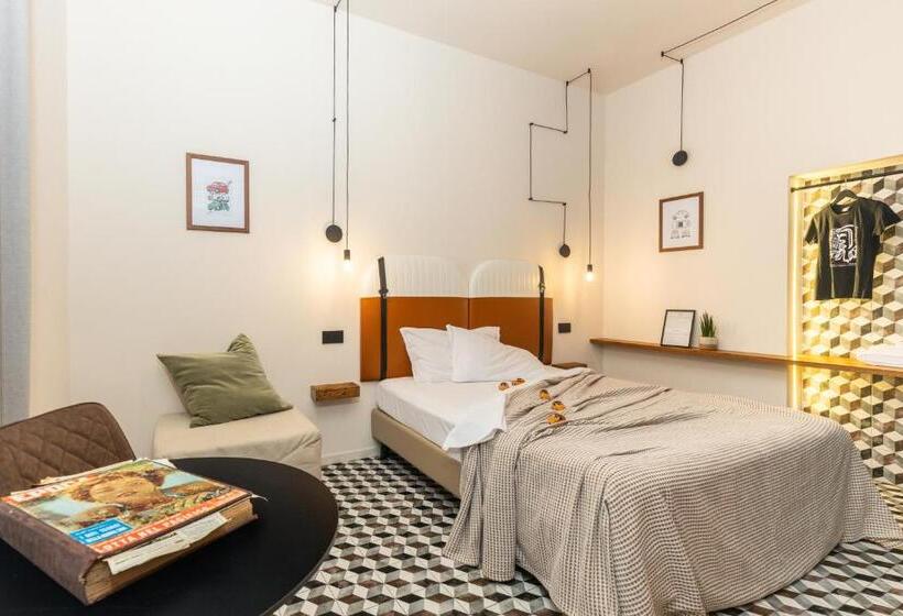 اتاق استاندارد سه نفره, Iknos Accommodation