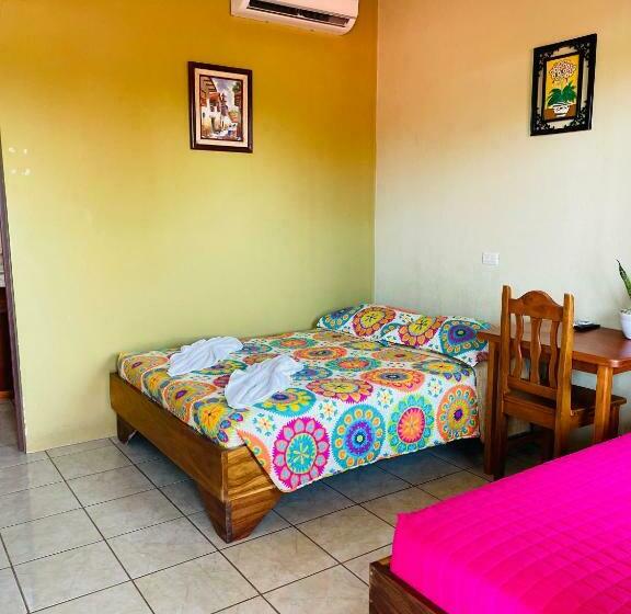 غرفة قياسية ثلاثية, La Fiore De Bahia