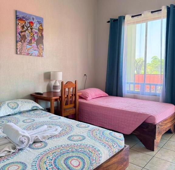 غرفة قياسية ثلاثية, La Fiore De Bahia