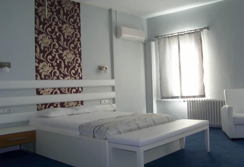 غرفة قياسية, Corum Buyuk Otel