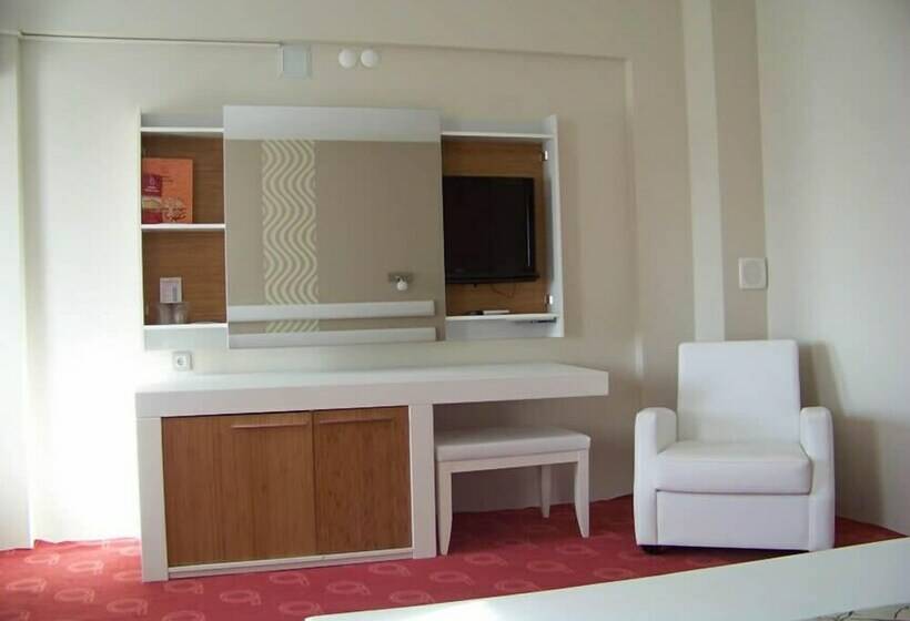 غرفة قياسية, Corum Buyuk Otel