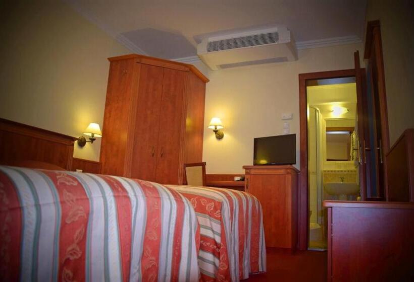 غرفة قياسية, Geréby Kúria Hotel és Lovasudvar