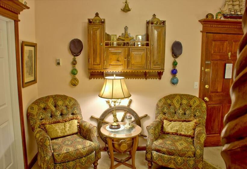 Стандартный Номер Кровать Кинг, Big Yellow Inn