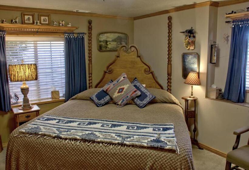 Стандартный Номер Кровать Кинг, Big Yellow Inn