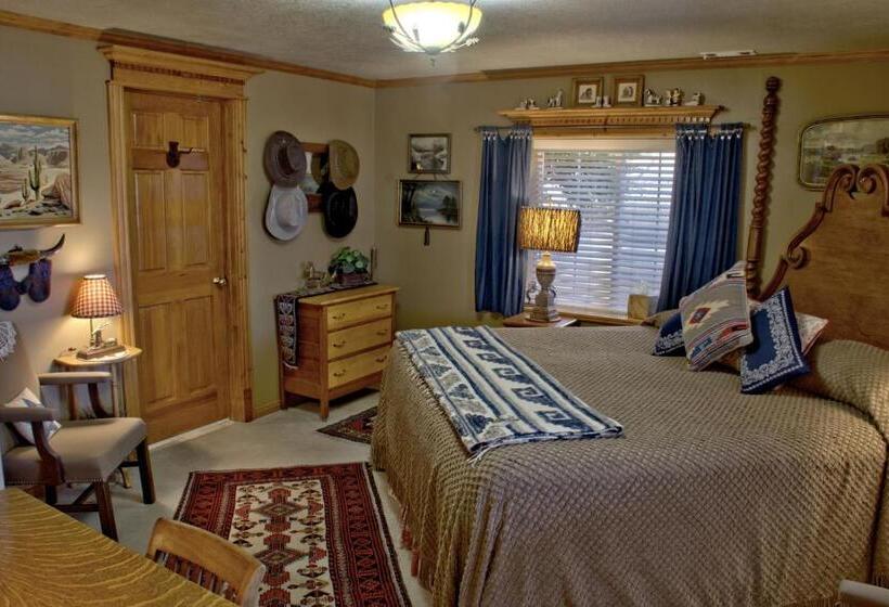 Стандартный Номер Кровать Кинг, Big Yellow Inn