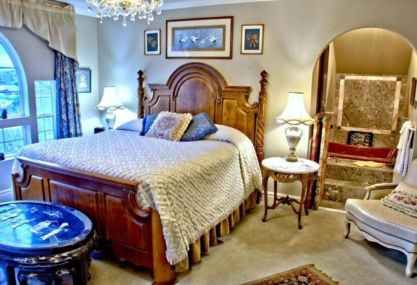 Люкс Повышенной Комфортности, Big Yellow Inn