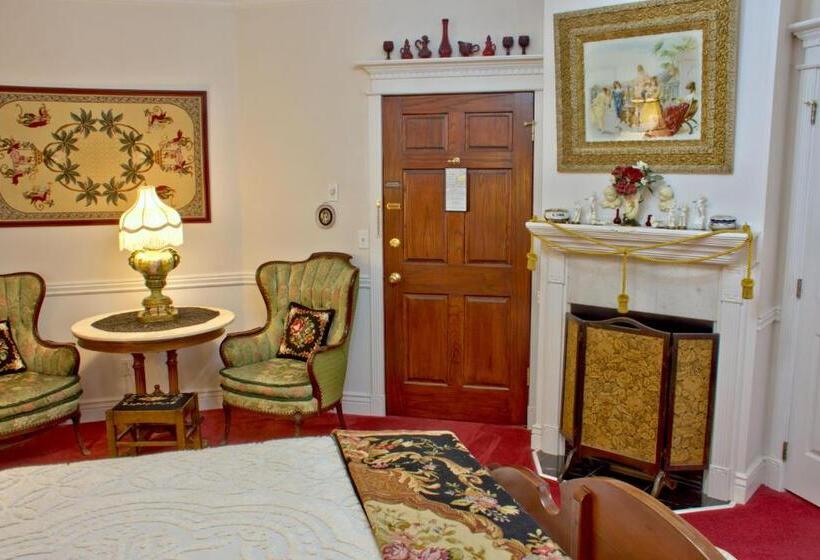 Номер Deluxe с Балконом, Big Yellow Inn