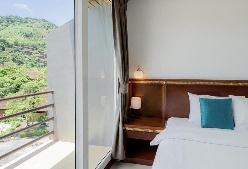 발코니 디럭스 룸, De Karon