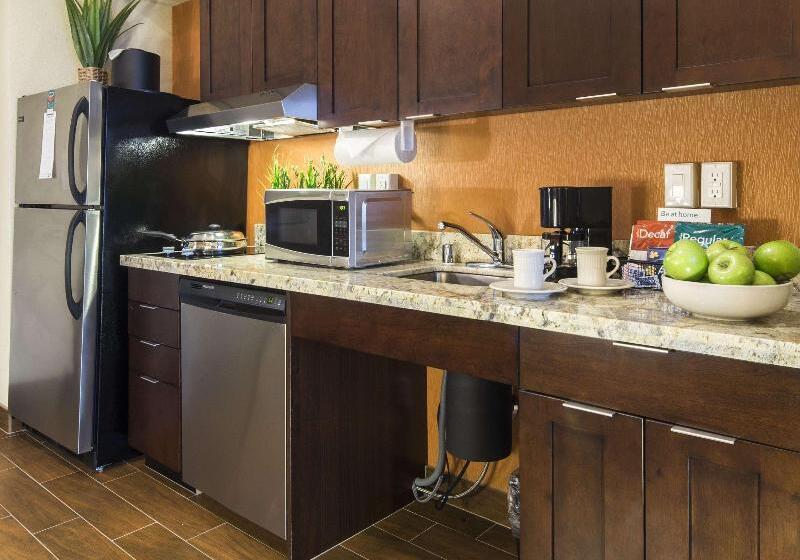 스탠다드 스튜디오 킹침대, Homewood Suites By Hilton Lynnwood Seattle Everett, Wa