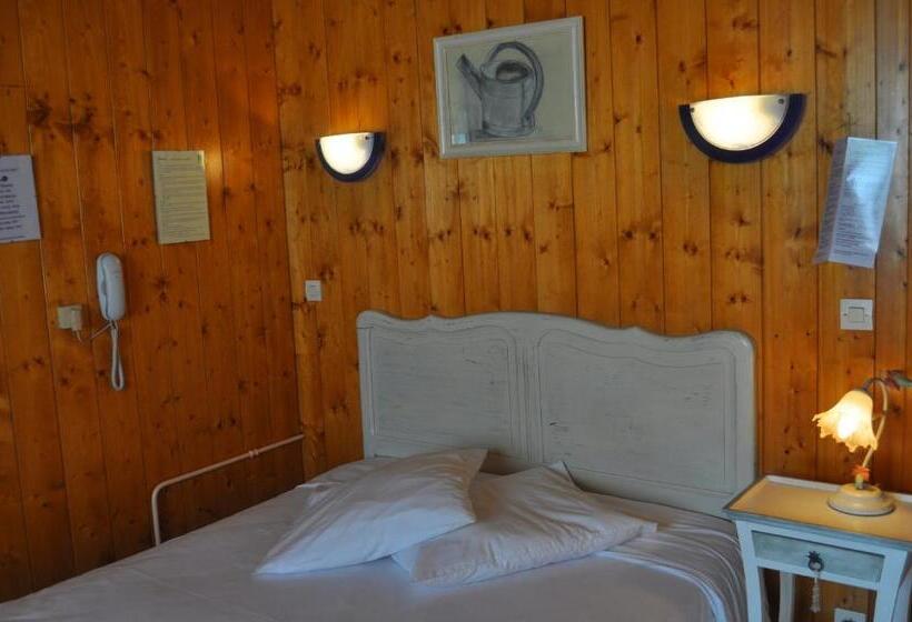 Номер Стандарт, Hôtel La Vallée