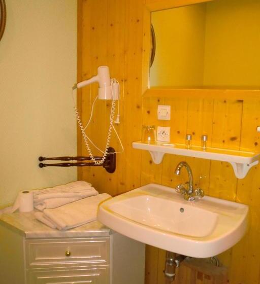 Номер Стандарт, Hôtel La Vallée