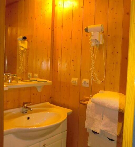 Номер Стандарт, Hôtel La Vallée