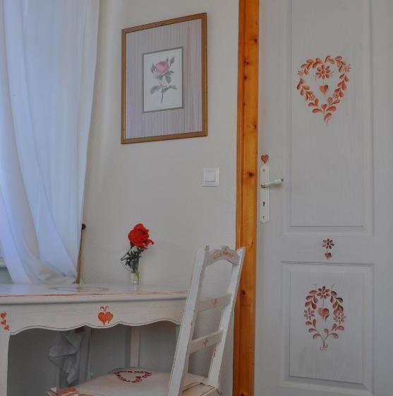 Номер Стандарт Трехместный, Hôtel La Vallée