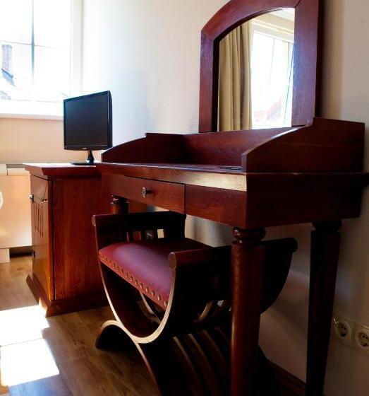 Номер Стандарт, Mathias Rex