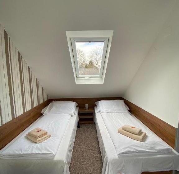 חדר אקונומי, Penzión Tiberia