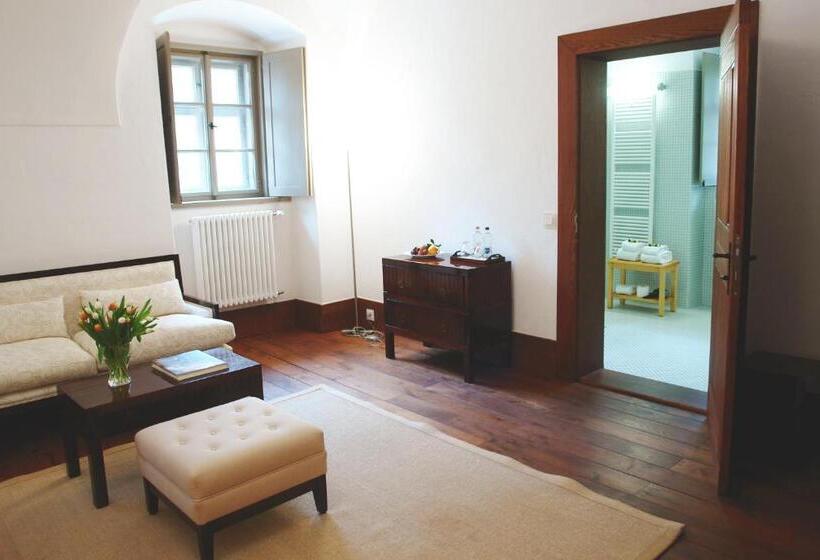 スーペリアールーム, Sopron Monastery