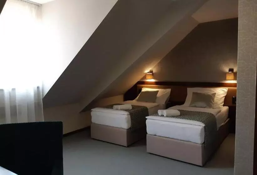 آپارتمان 2 خوابه, London Boutique Hotel & Restaurant