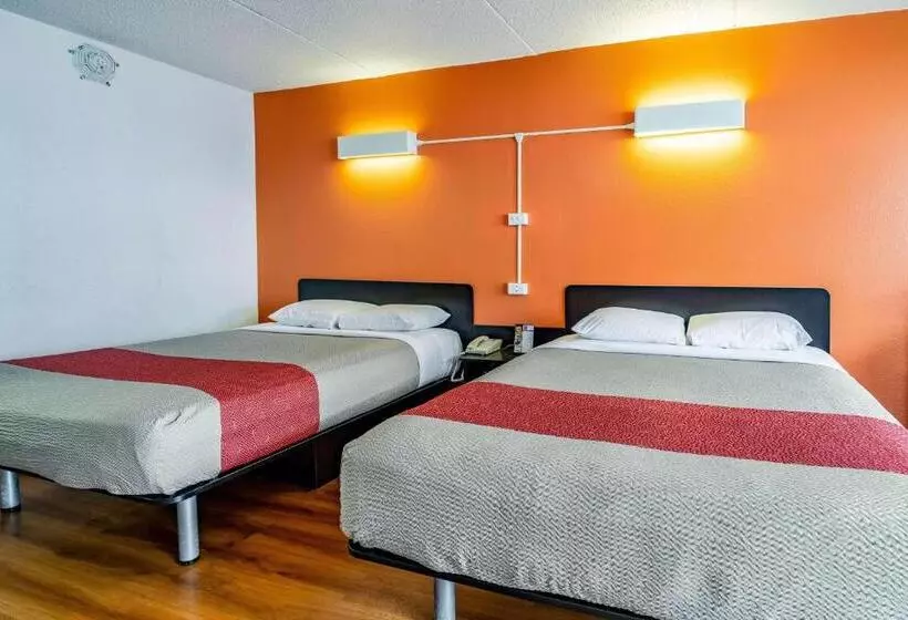Standard Room, Motel 6joliet, Il  I80