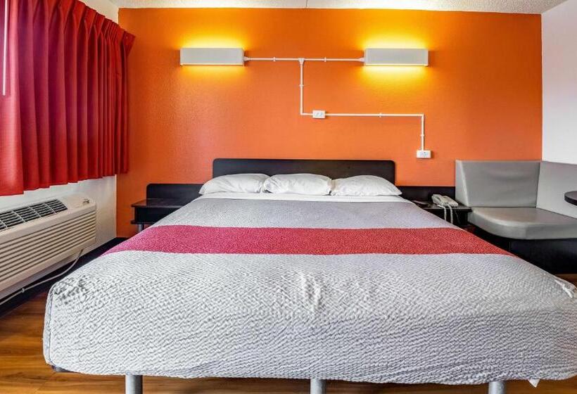 キングサイズベッドのスタンダードルーム, Motel 6joliet, Il  I80