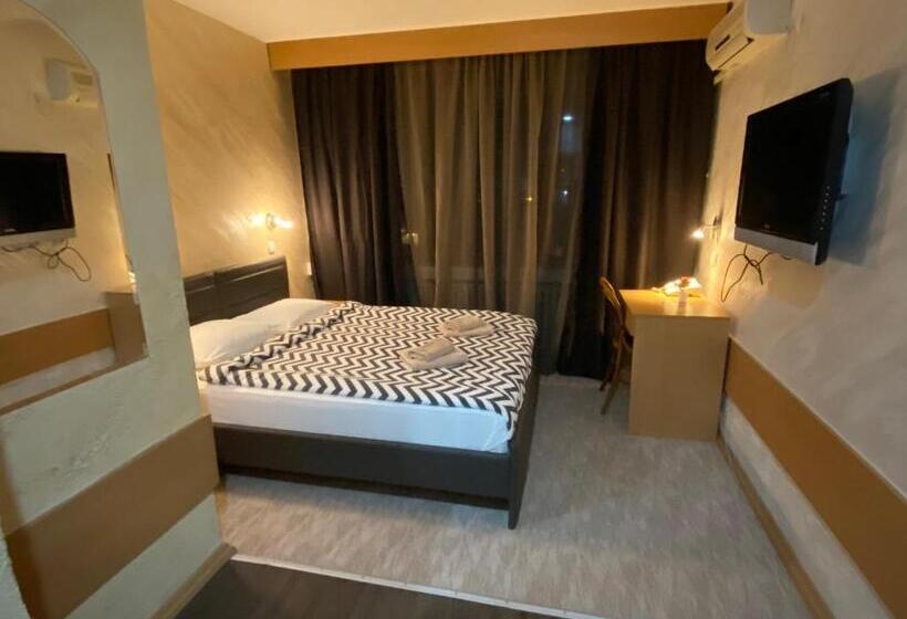 اتاق استاندارد, Moment