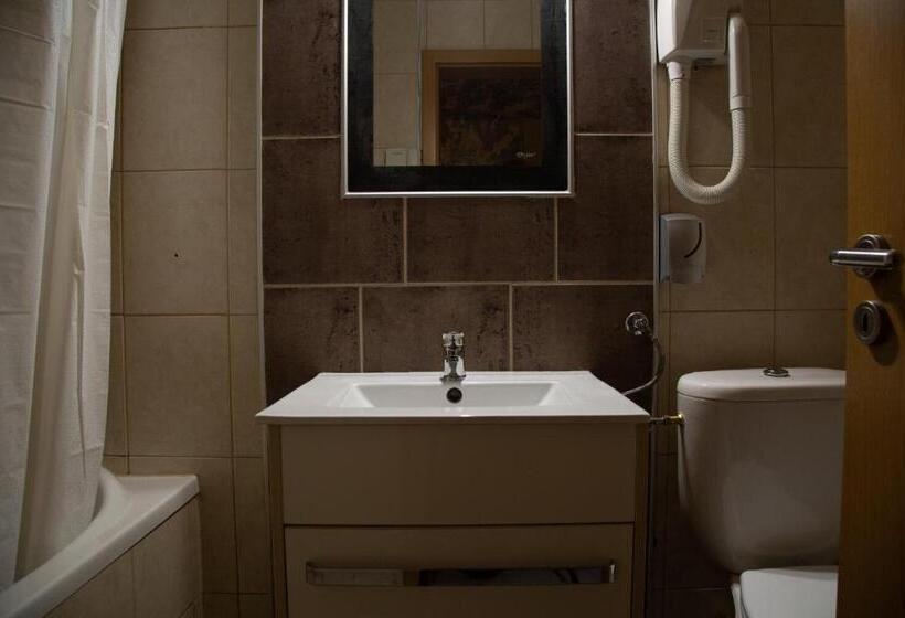 اتاق لوکس, Moment