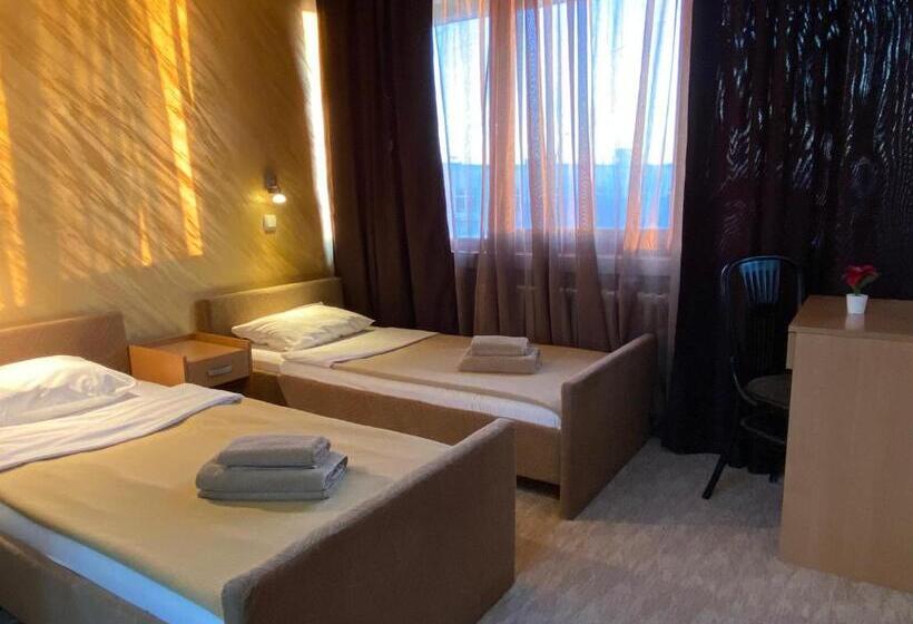 اتاق استاندارد, Moment