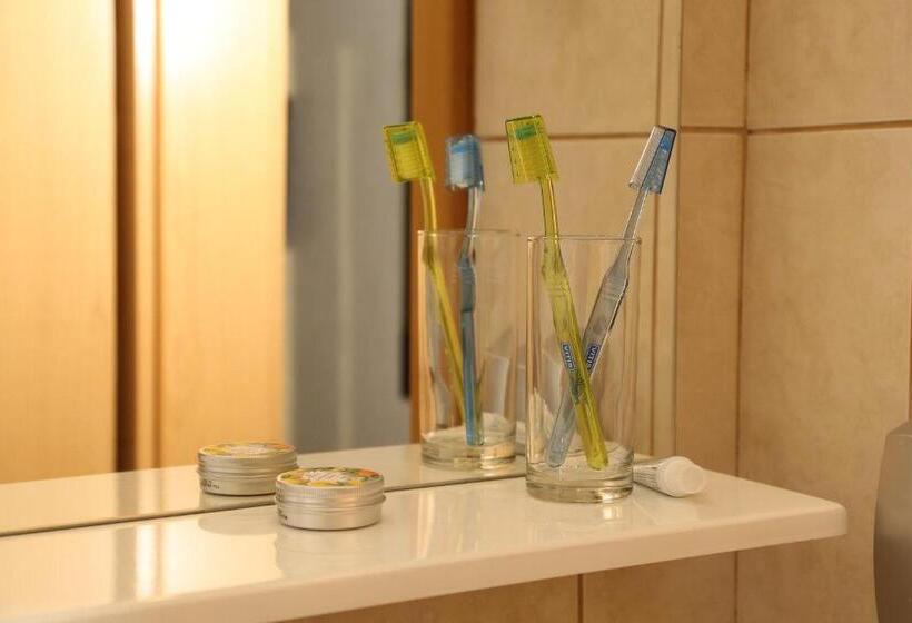 سوییت خانوادگی, Moment