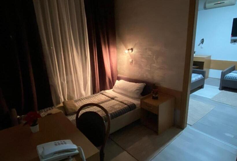 سوییت خانوادگی, Moment