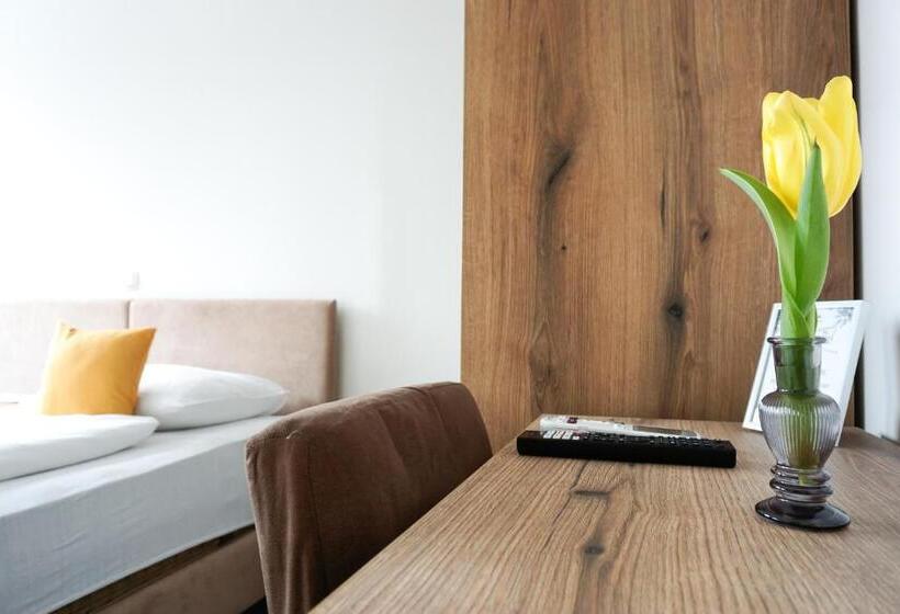 اتاق استاندارد, Guest House Mlada Lipa