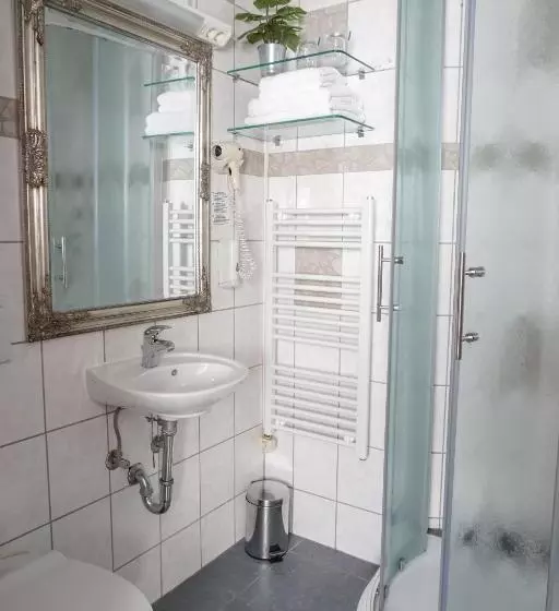 اتاق استاندارد با بالکن, Guest House Mlada Lipa