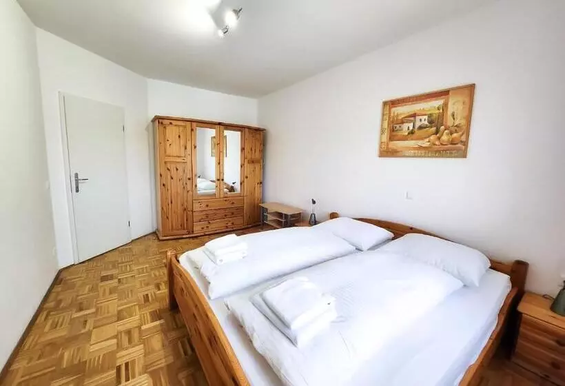 آپارتمان 1 خوابه, Guest House Mlada Lipa
